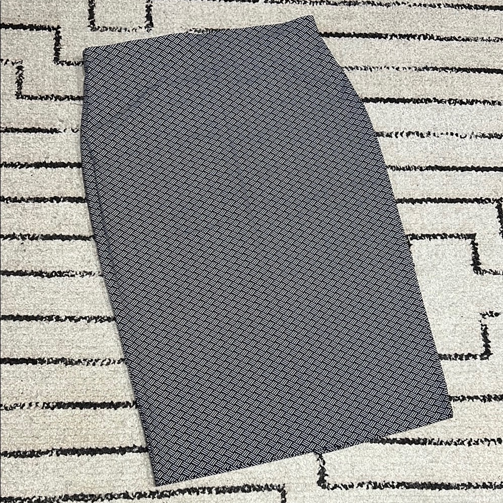 Linda Matthew’s Patterned Skirt